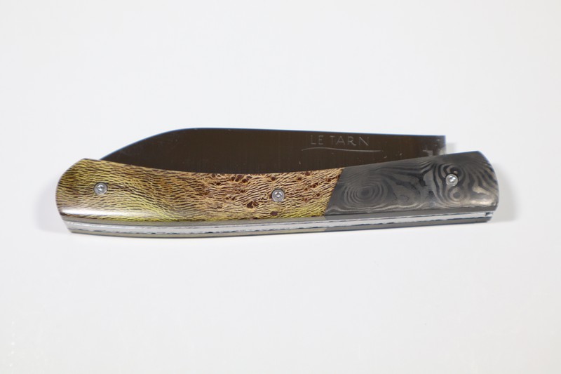 Couteau pliant Le Tarn® lame 14c28n - manche broussin de platane stabilisé et mitres en carbone black dune - non disponible - vendu