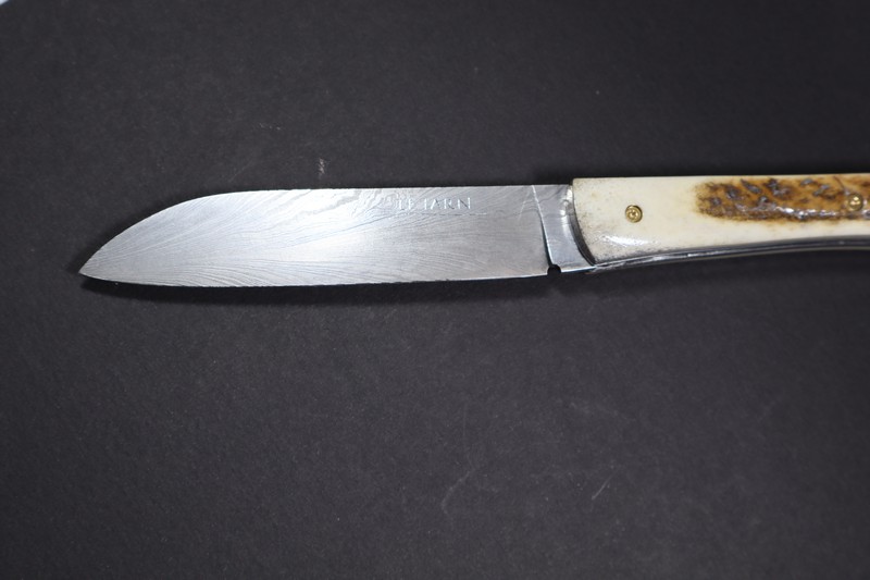 couteau Le Tarn lame damas plume G.A. bois de cerf 4