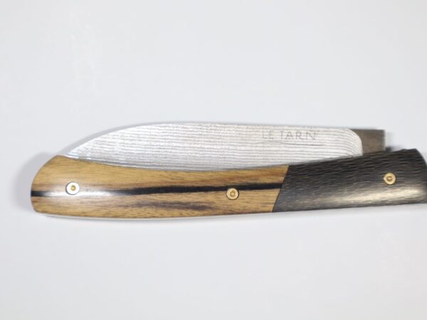Couteau Le Tarn Ebène Royal et mitres en carbone Gold fiber visserrie or